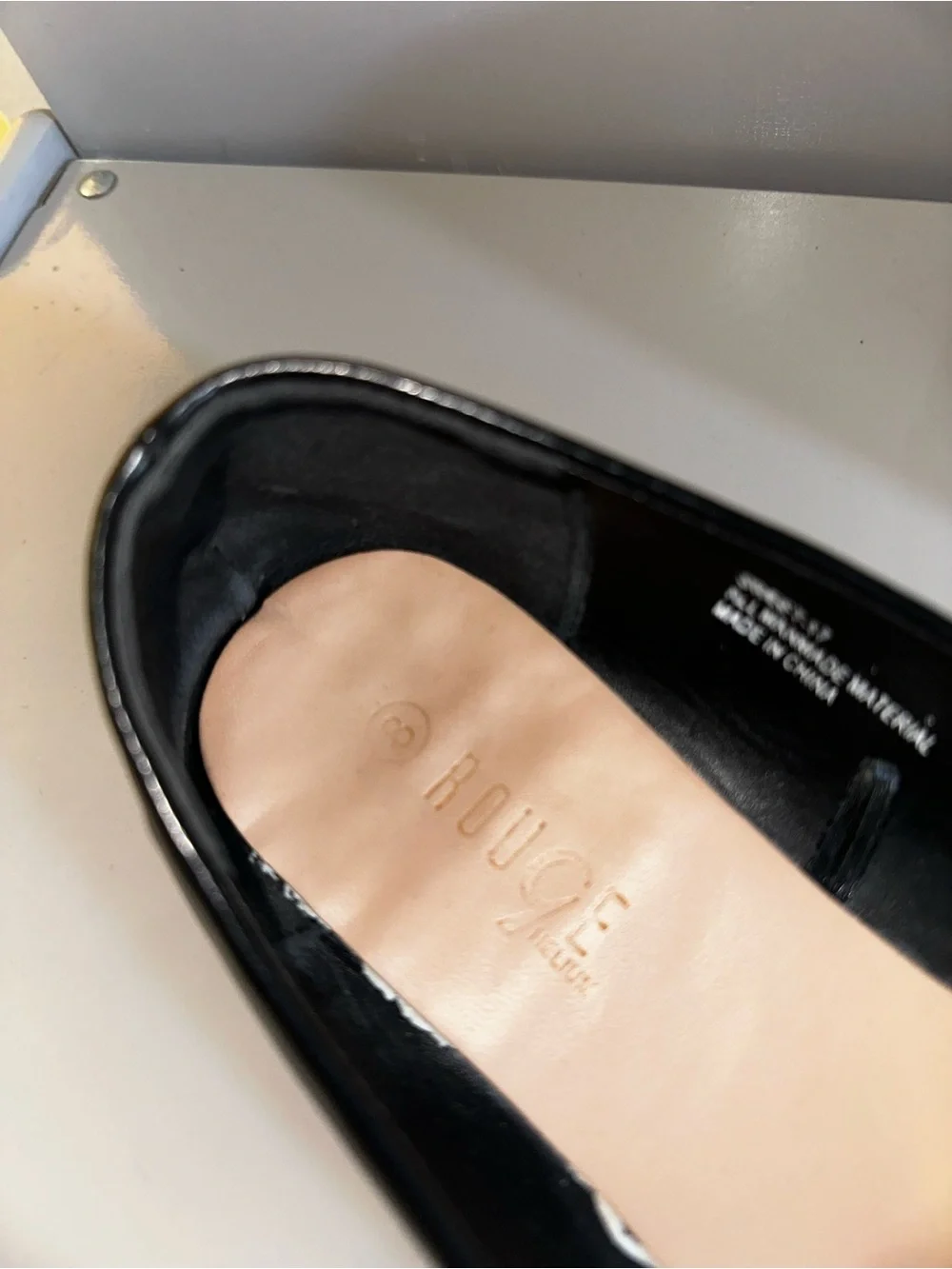 Rouge Helium Black Leather Ballet Flats